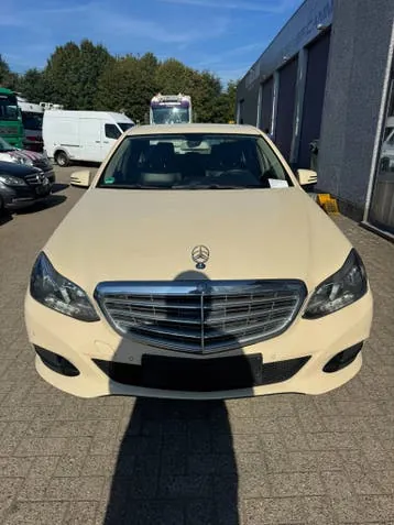 Mercedes-Benz E-Class 2015 photo 2