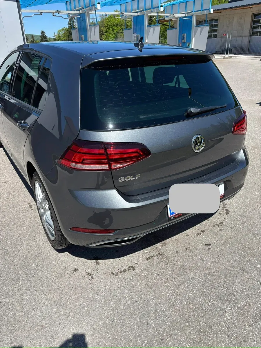 Volkswagen Golf 2019 photo 2