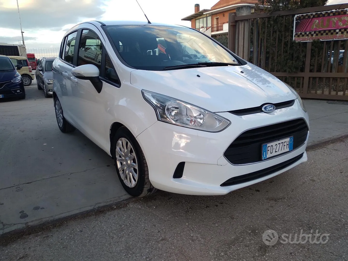 Ford B-Max 2016 photo 4
