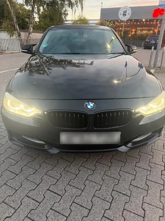 BMW 320