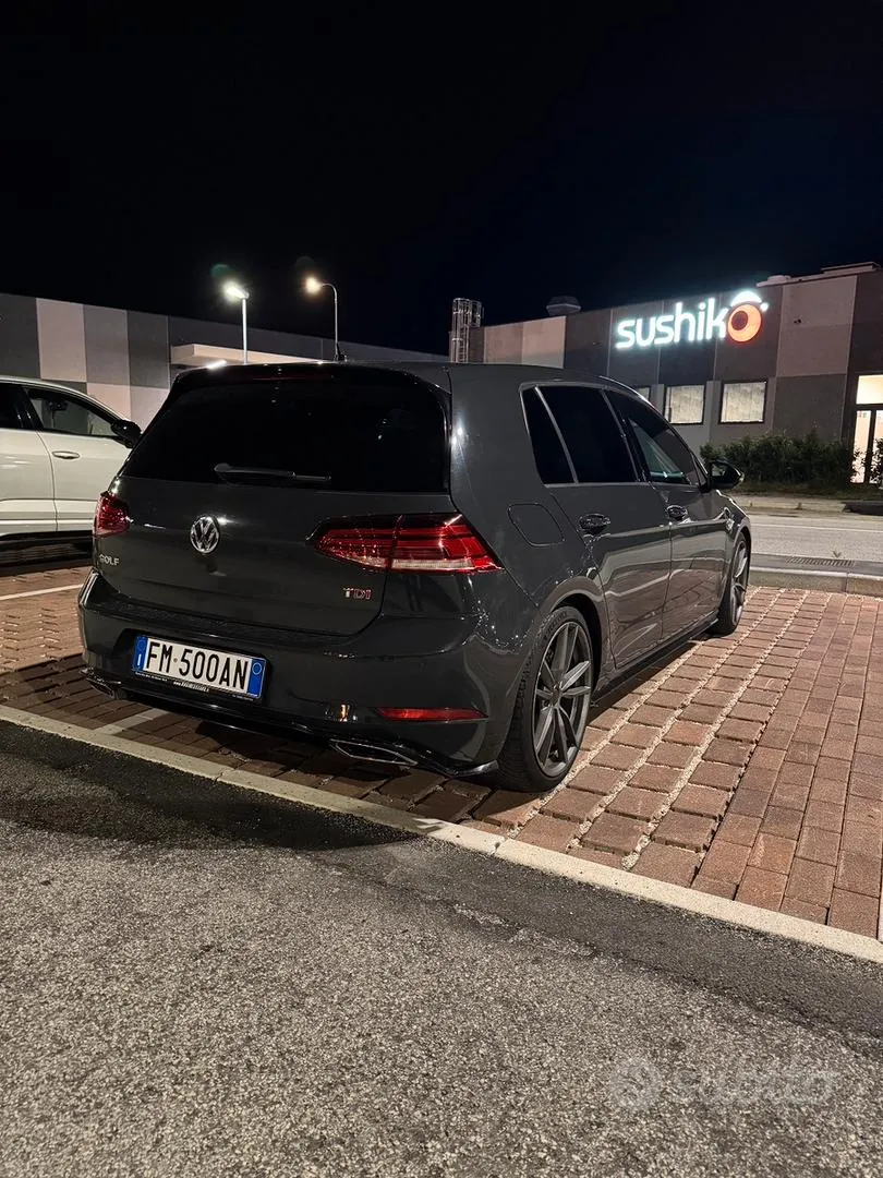 Volkswagen Golf 2017 photo 2