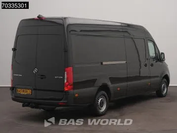 Mercedes-Benz Sprinter 2023 photo 2
