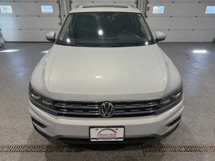 Volkswagen Tiguan 2018 photo 3
