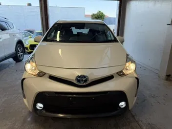 Toyota Prius 2017 photo 3