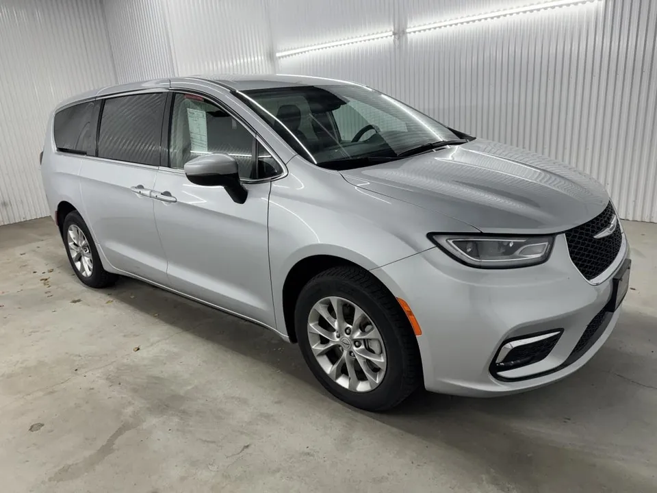Chrysler Pacifica 2023 photo 4
