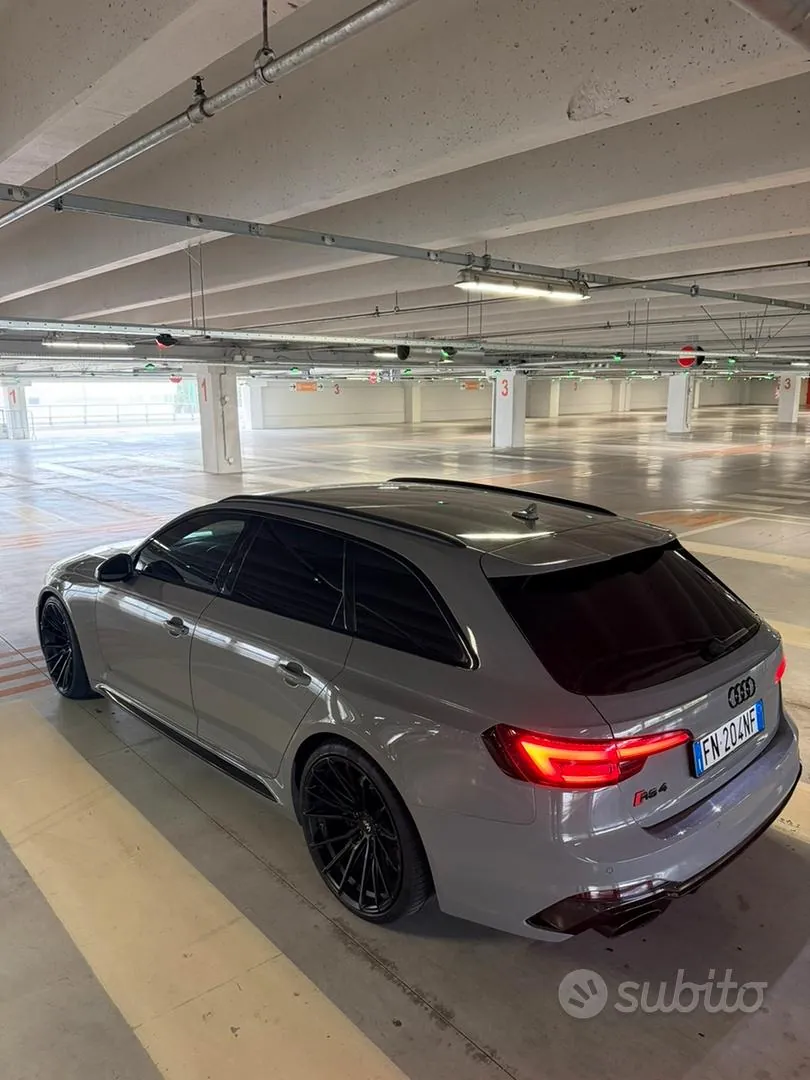 Audi Rs4 2018 photo 2