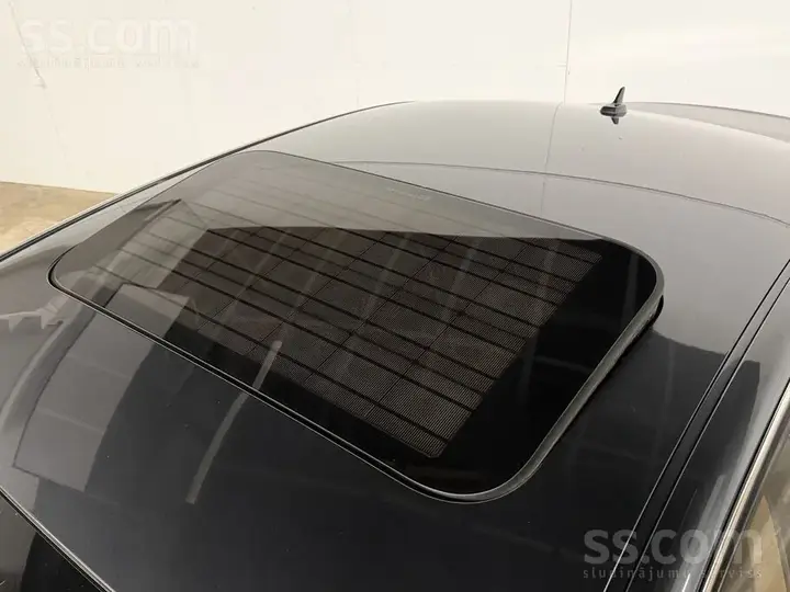 Audi S8 2008 photo 2