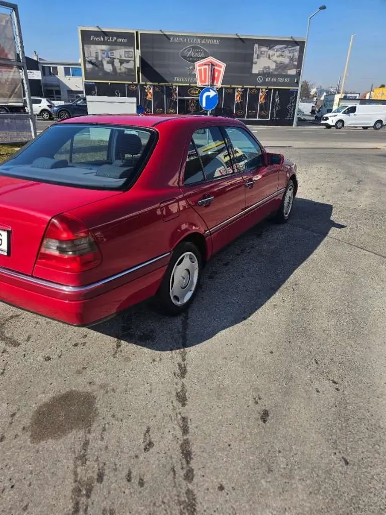 Mercedes-Benz C-Class 1994 photo 3