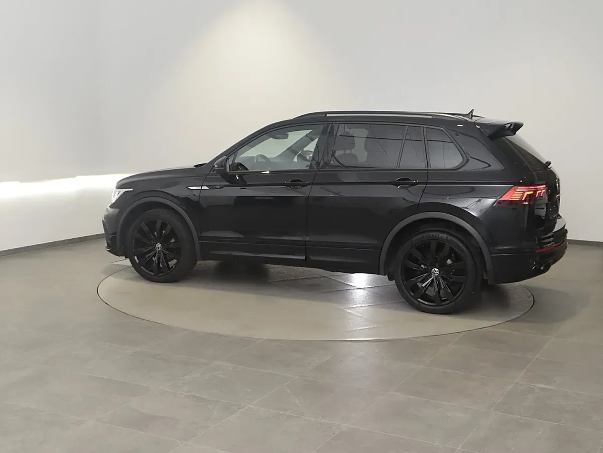 Volkswagen Tiguan 2021 photo 2