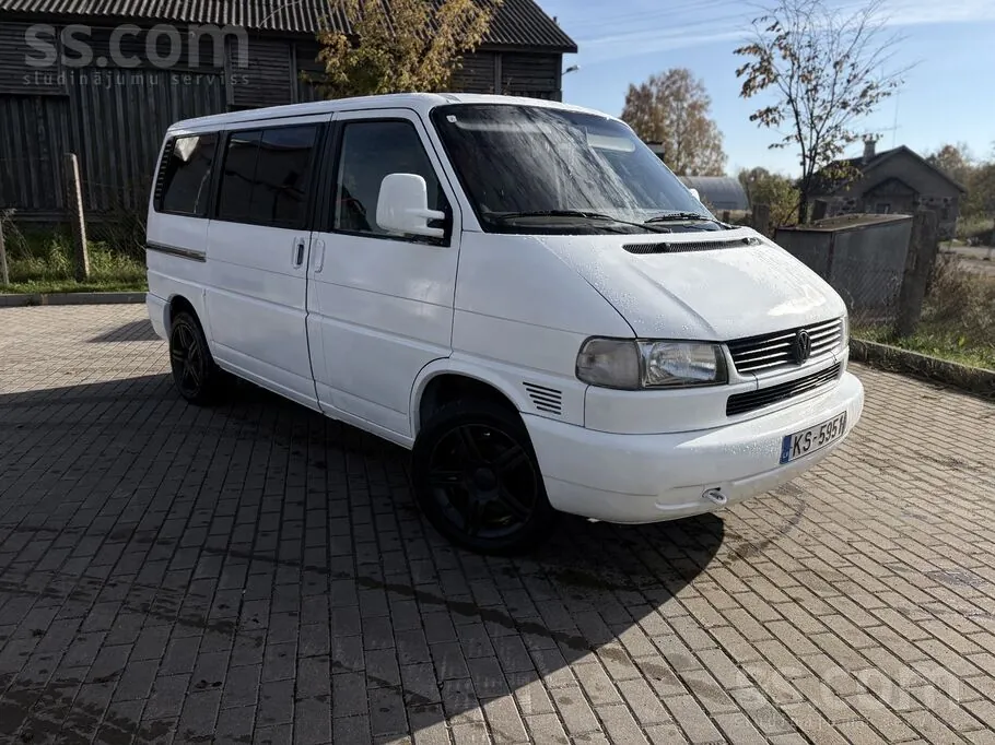 Volkswagen Caravelle 1996 photo 4