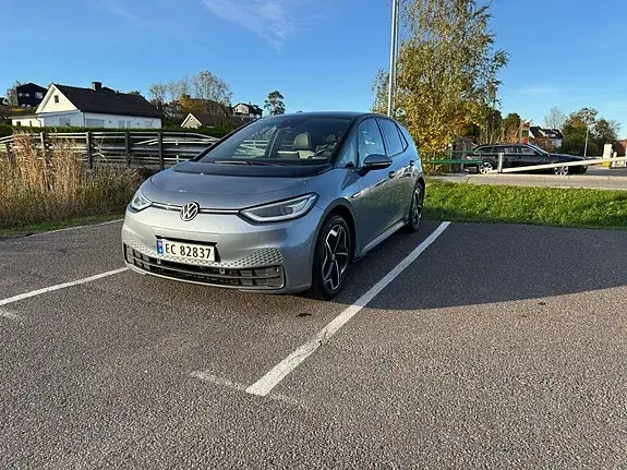 Volkswagen Id.3 2022 photo 2
