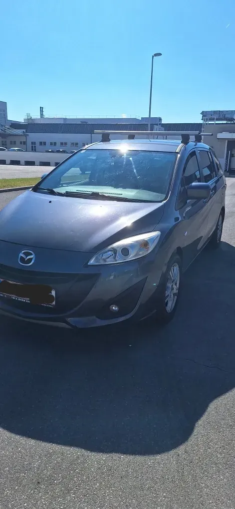 Mazda Mazda5 2012 photo 3