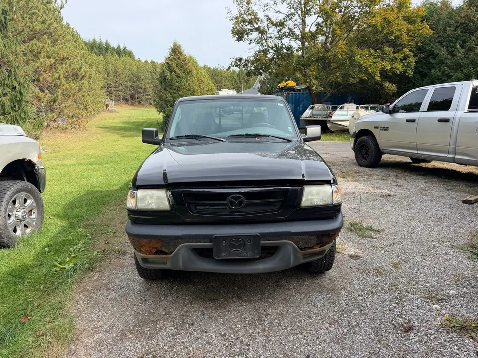 Mazda B3000 2007 photo 2
