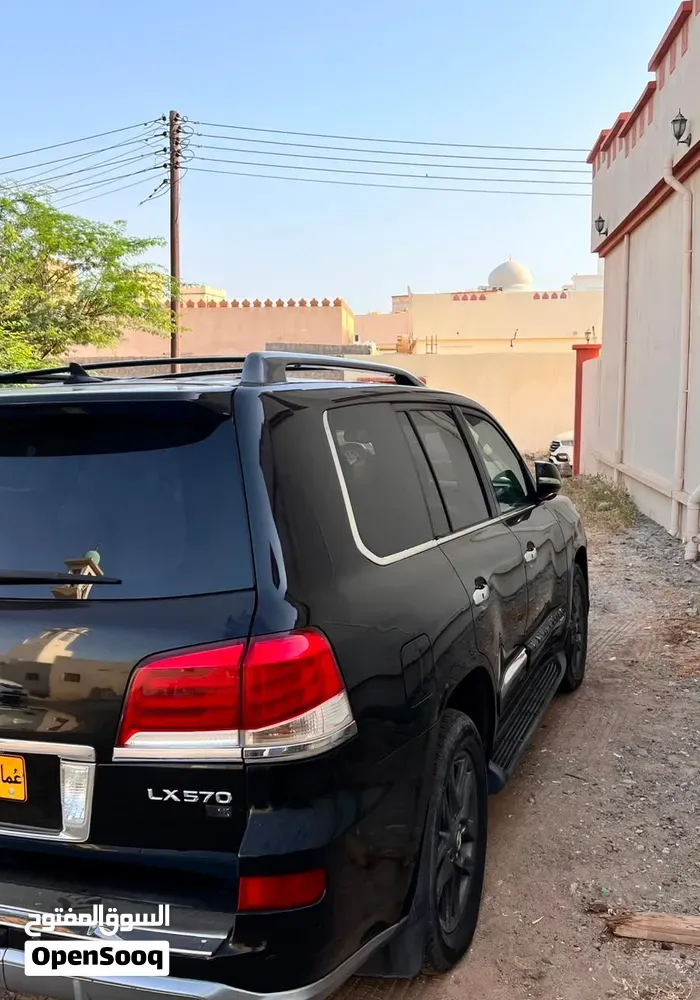 Lexus Lx 2011 photo 3