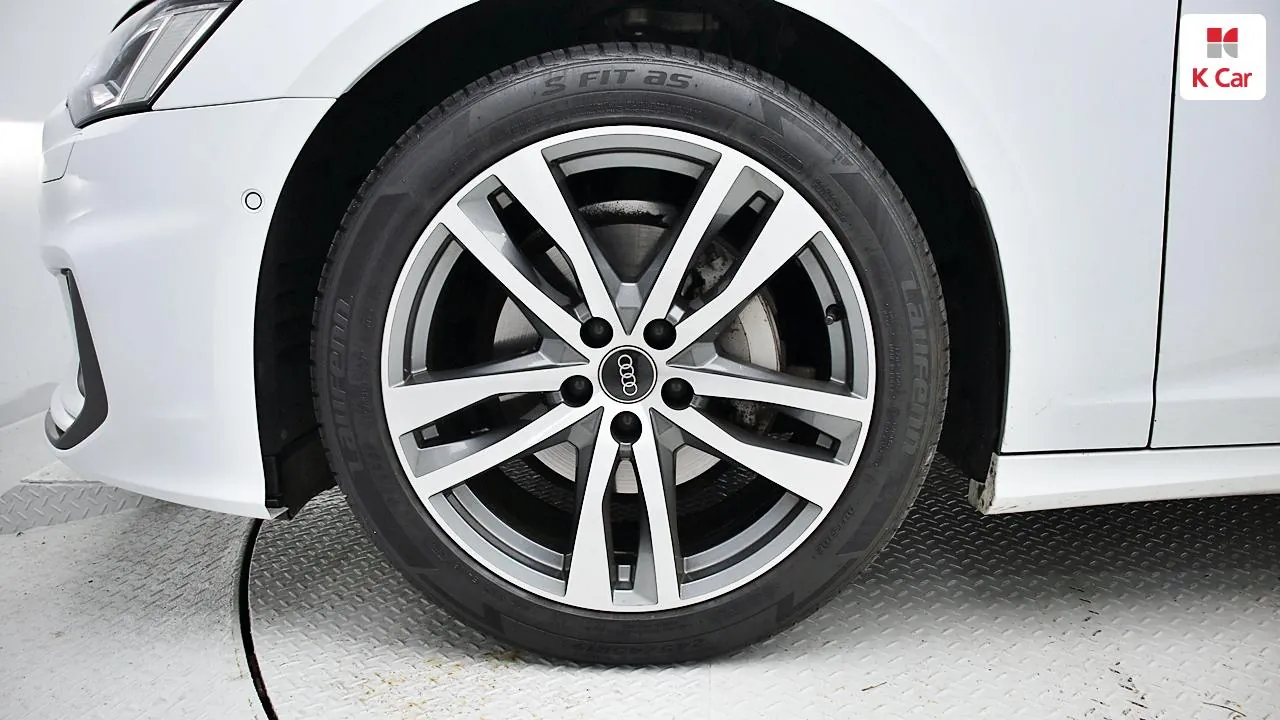 Audi A6 2022 photo 5