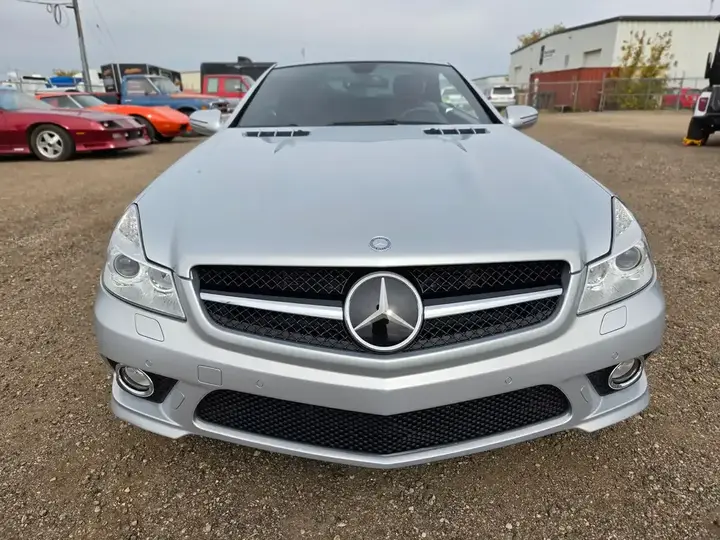 Mercedes-Benz Sl-Class 2012 photo 2