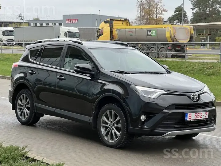 Toyota Rav4 2015 photo 2