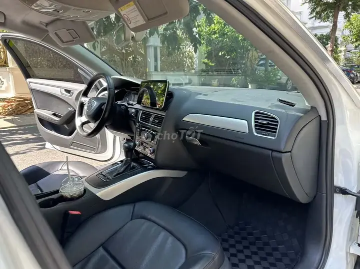 Audi A4 2013 photo 3