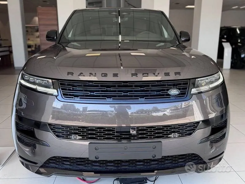 Land Rover Range Rover Sport 2026 photo 2