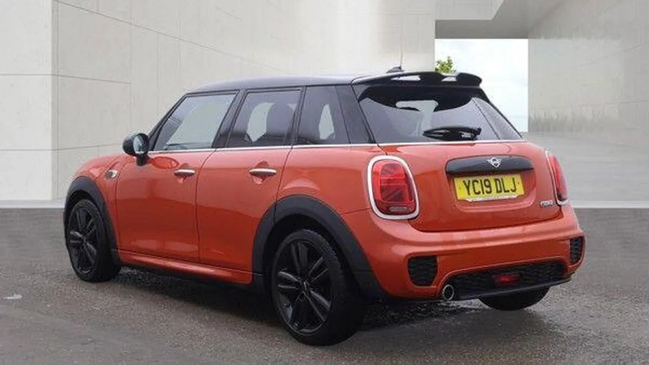 Mini Hatch 2019 photo 4