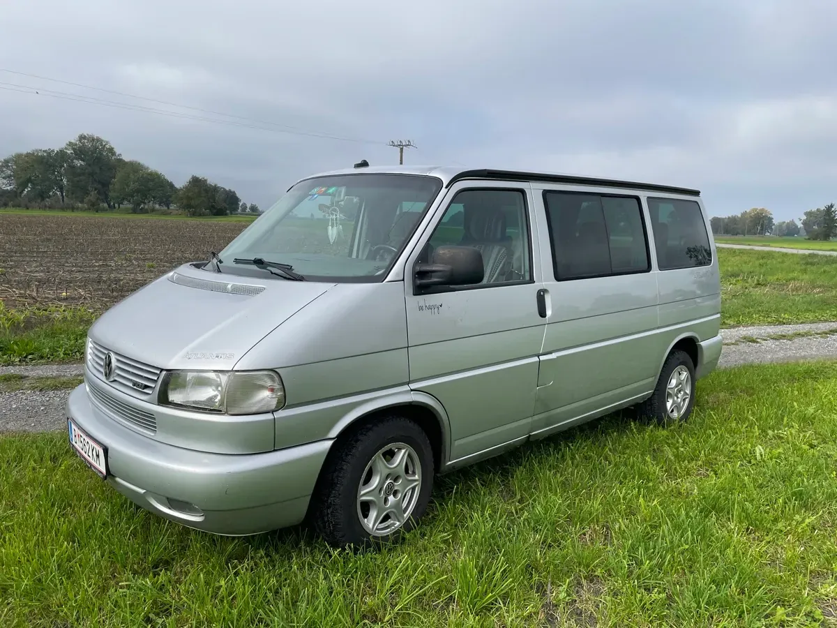 Volkswagen T4 2001 photo 2