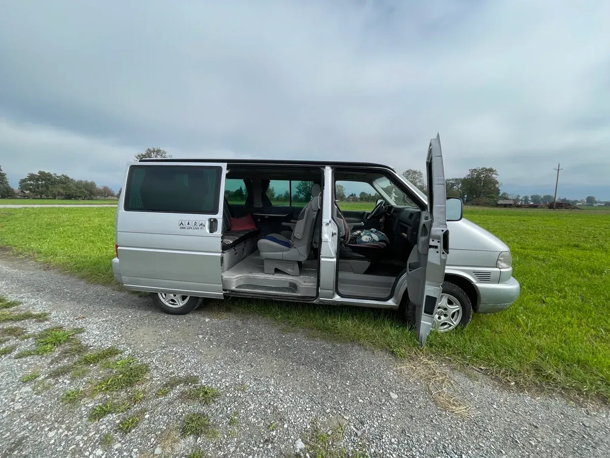 Volkswagen T4 2001 photo 3