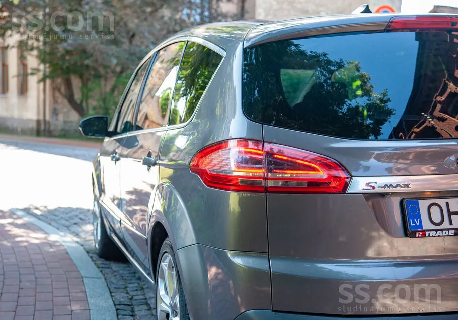 Ford S-Max 2012 photo 5