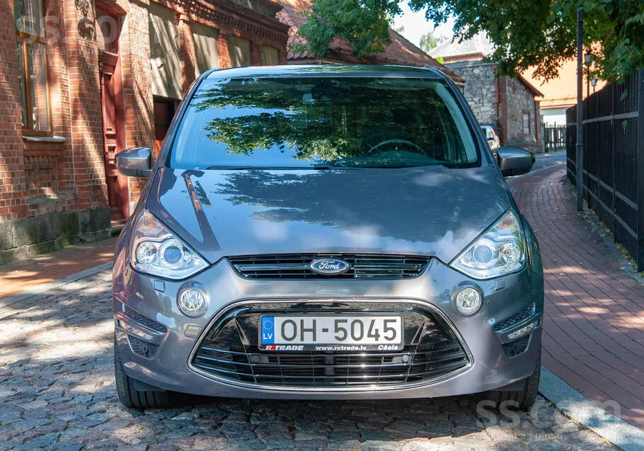 Ford S-Max