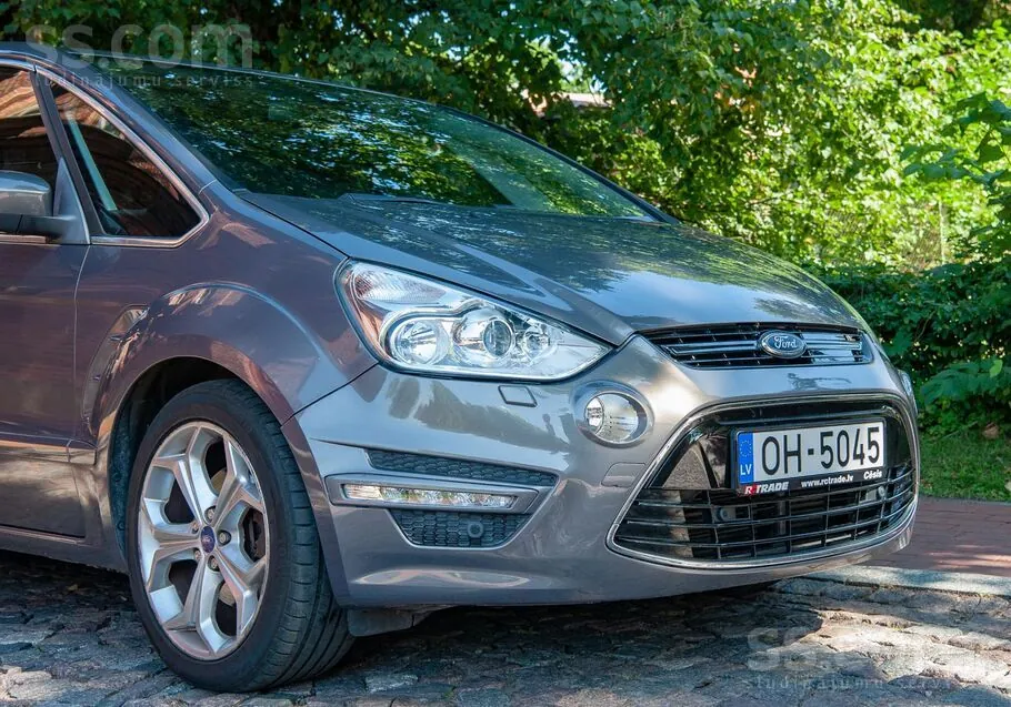 Ford S-Max 2012 photo 2