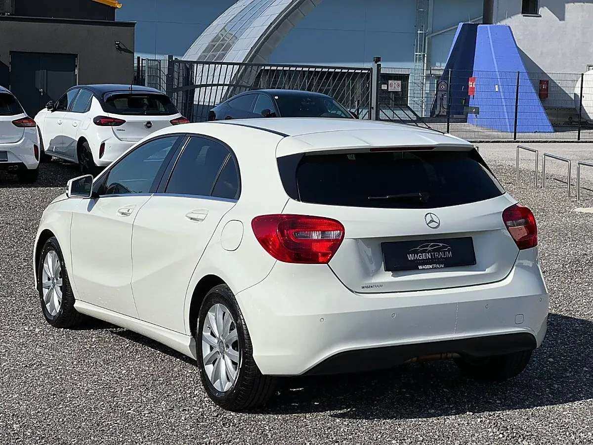 Mercedes-Benz A-Class 2015 photo 2