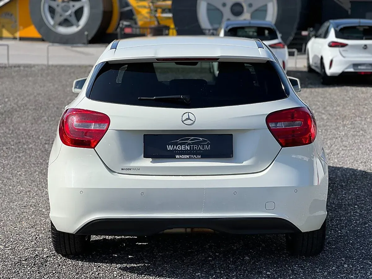 Mercedes-Benz A-Class 2015 photo 3