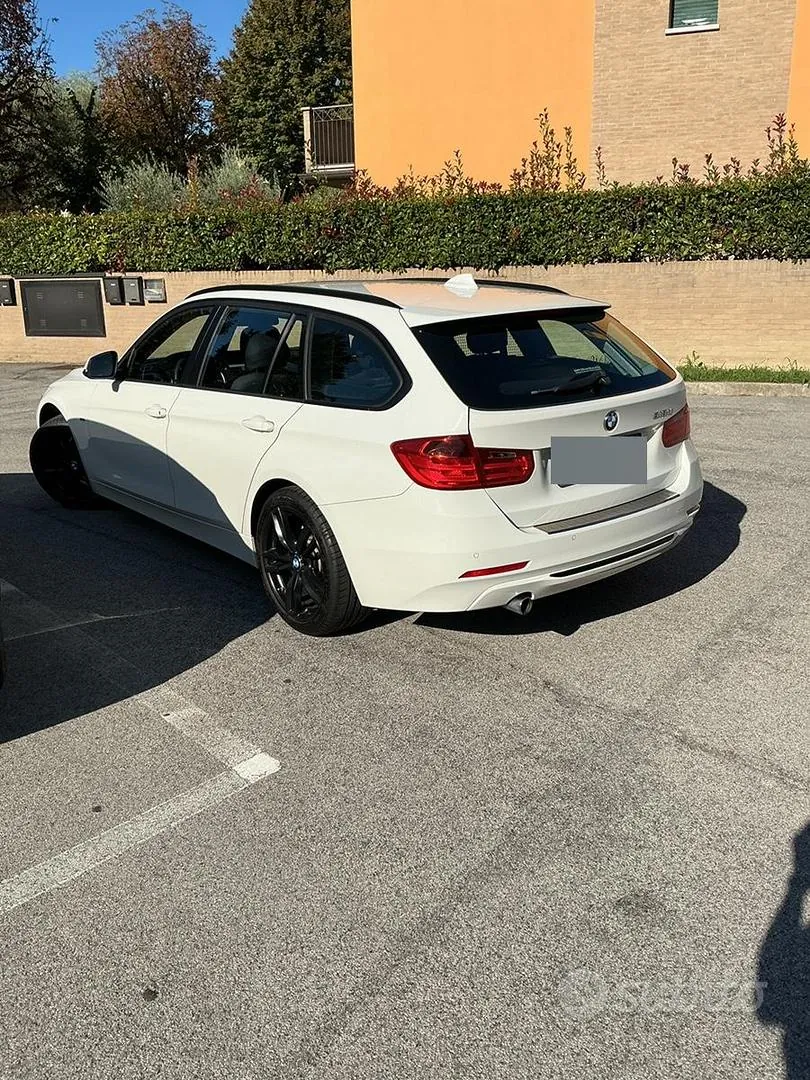 BMW 318 Touring 2015 photo 2
