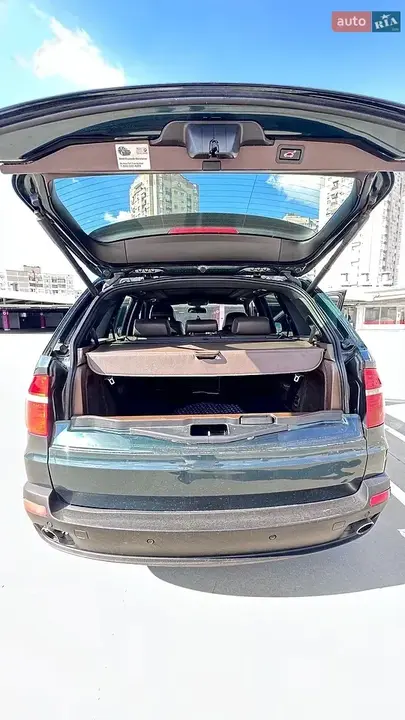 BMW X5 2009 photo 2