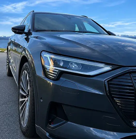 Audi E-Tron 2020 photo 2