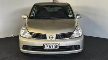 Nissan Tiida 2004 photo 3