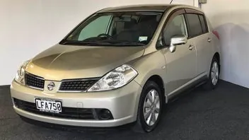 Nissan Tiida 2004 photo 4