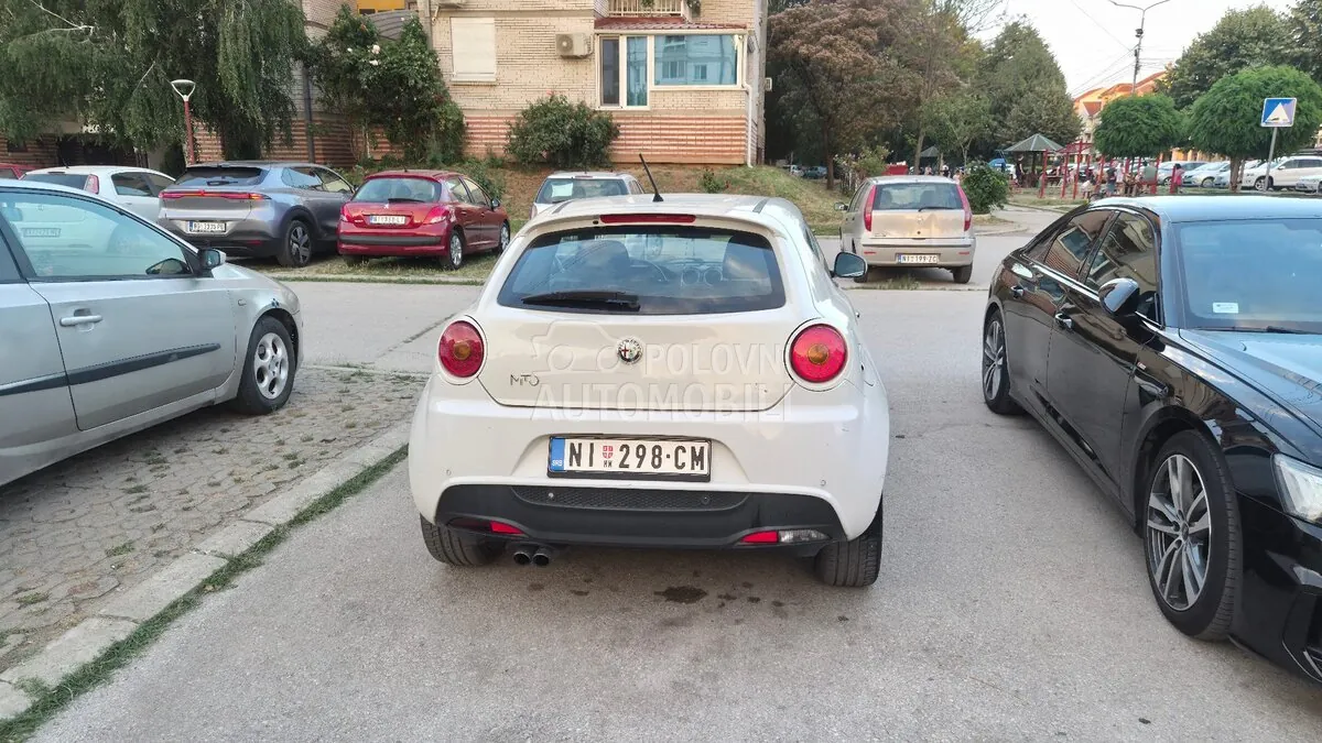 Alfa Romeo Mito 2010 photo 5