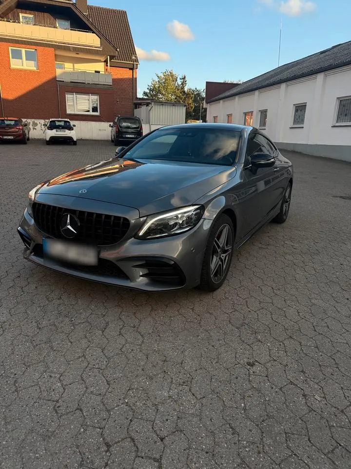 Mercedes-Benz C180