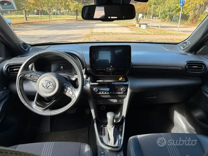 Toyota Yaris Cross 2022 photo 2