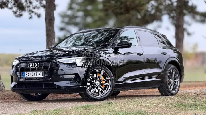 Audi E-Tron 2021 photo 2