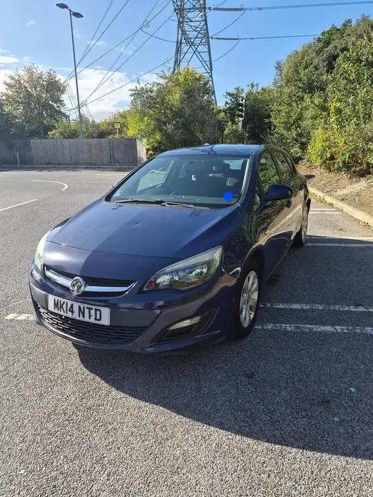 Vauxhall Astra 2014 photo 4