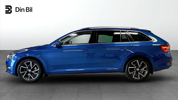 Skoda Superb 2022 photo 2