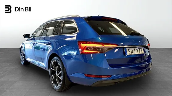 Skoda Superb 2022 photo 3