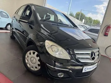 Mercedes-Benz B-Class 2010 photo 2