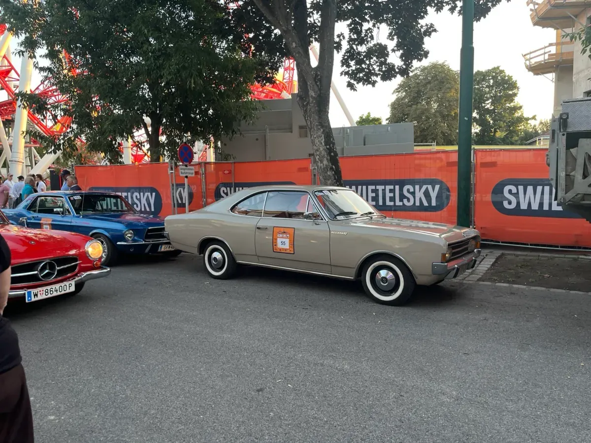 Opel Rekord 1966 photo 3