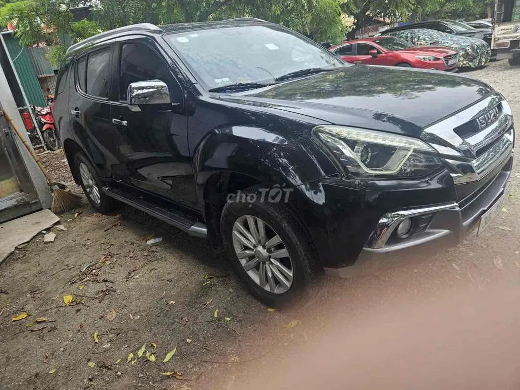 Isuzu Mu-X 2019 photo 5