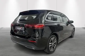 Mercedes-Benz B-Class 2023 photo 2