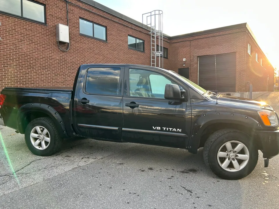 Nissan Titan 2013 photo 5