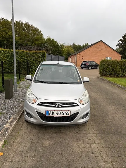 Hyundai I10 2011 photo 2