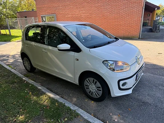 Volkswagen Up 2015 photo 2